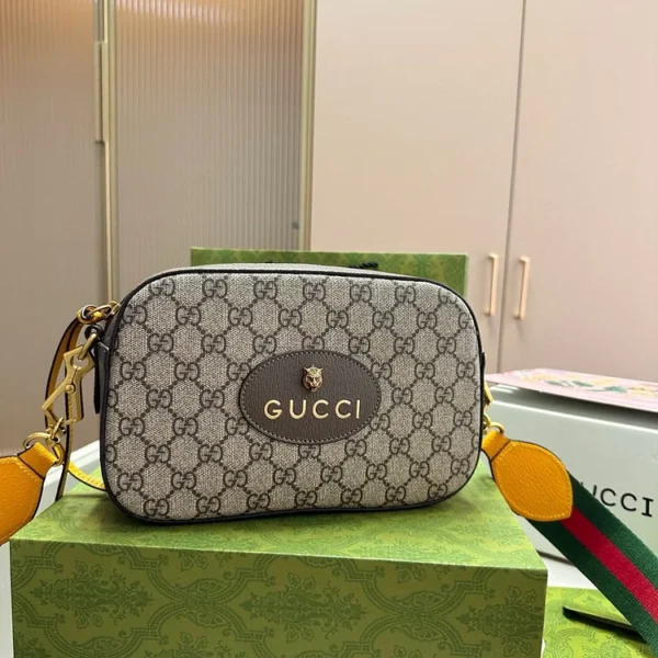 GG Marmont camera bag size: 22*8*15 cm