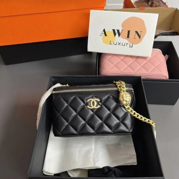 CHANEL 23S Lambskin Chain Shoulder Crossbody Bag