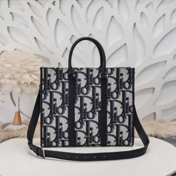Dior EastWest Handbag 40.5*35*12